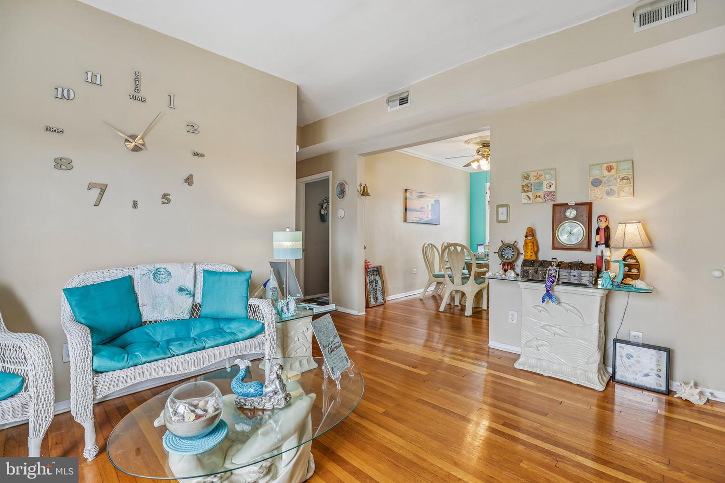 2 Montgomery Ave #b1 Property Photo 6