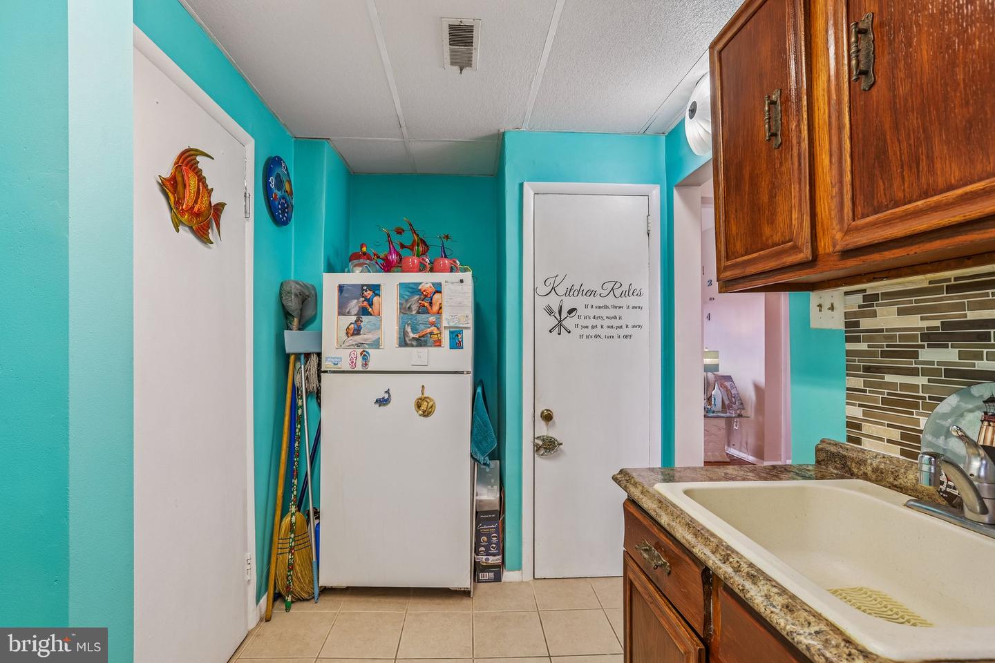 2 Montgomery Ave #b1 Property Photo 13