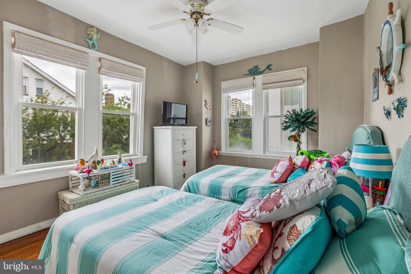 2 Montgomery Ave #b1 Property Photo 15