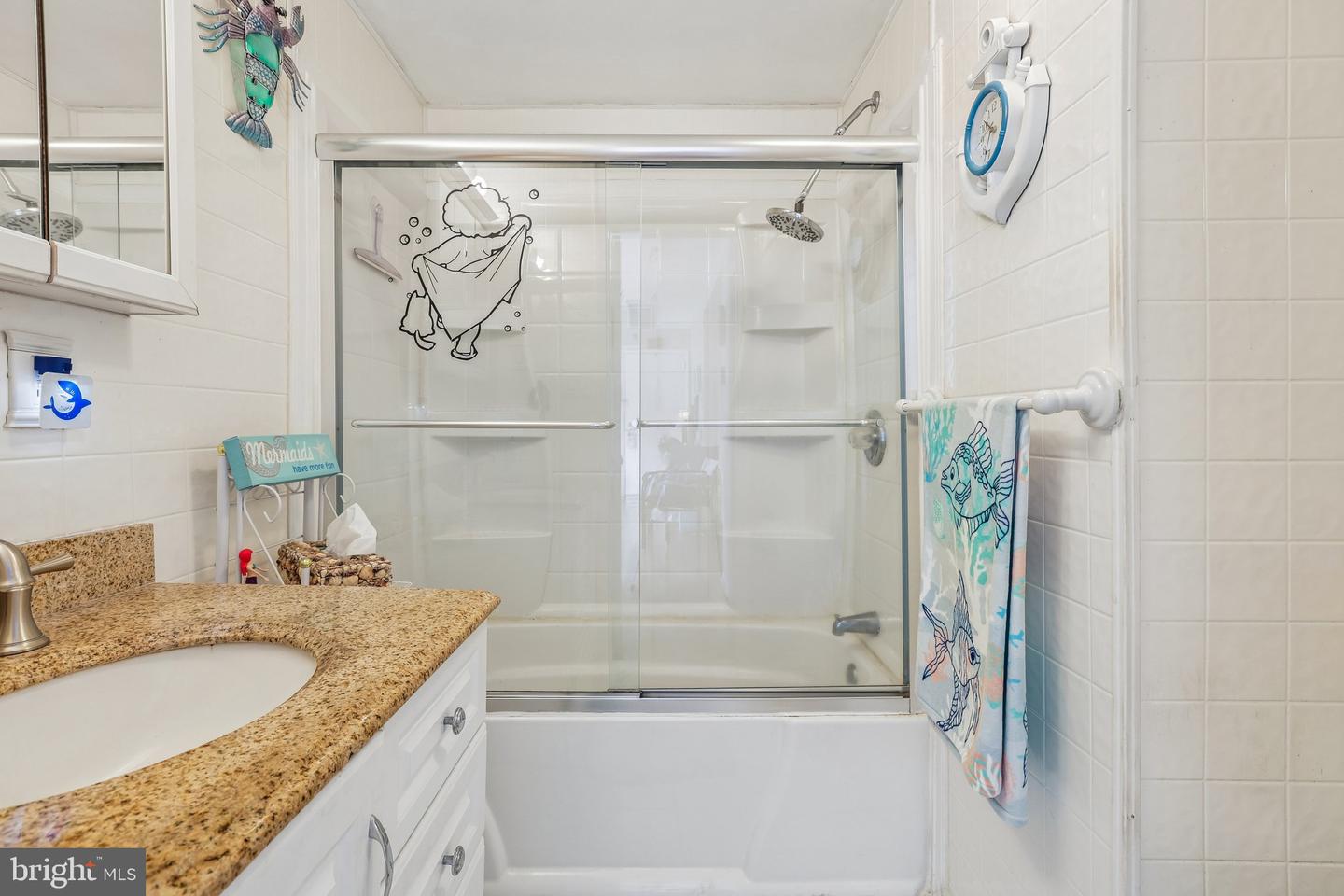 2 Montgomery Ave #b1 Property Photo 20