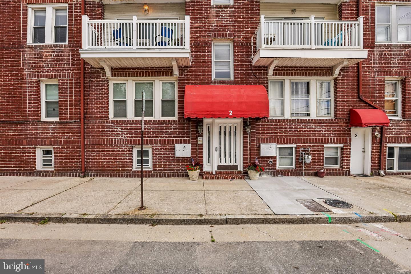2 Montgomery Ave #b1 Property Photo 24
