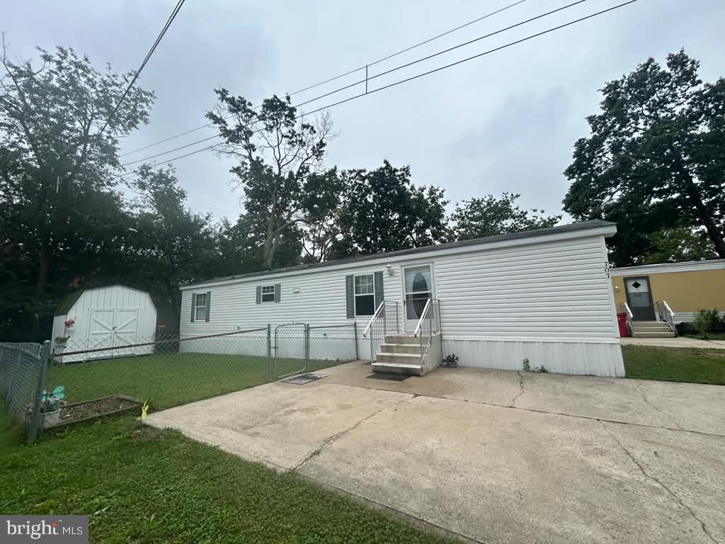 707 Sharkey Pl Property Photo 1