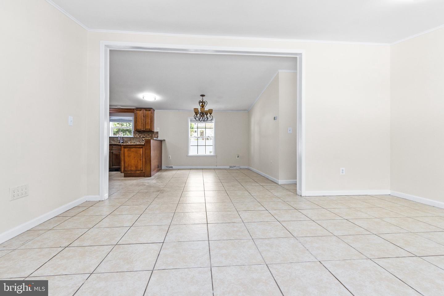 210 Carver Ave Property Photo 18