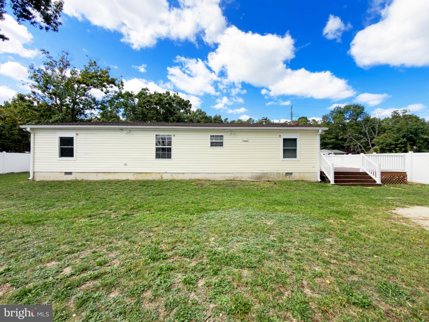 210 Carver Ave Property Photo 40