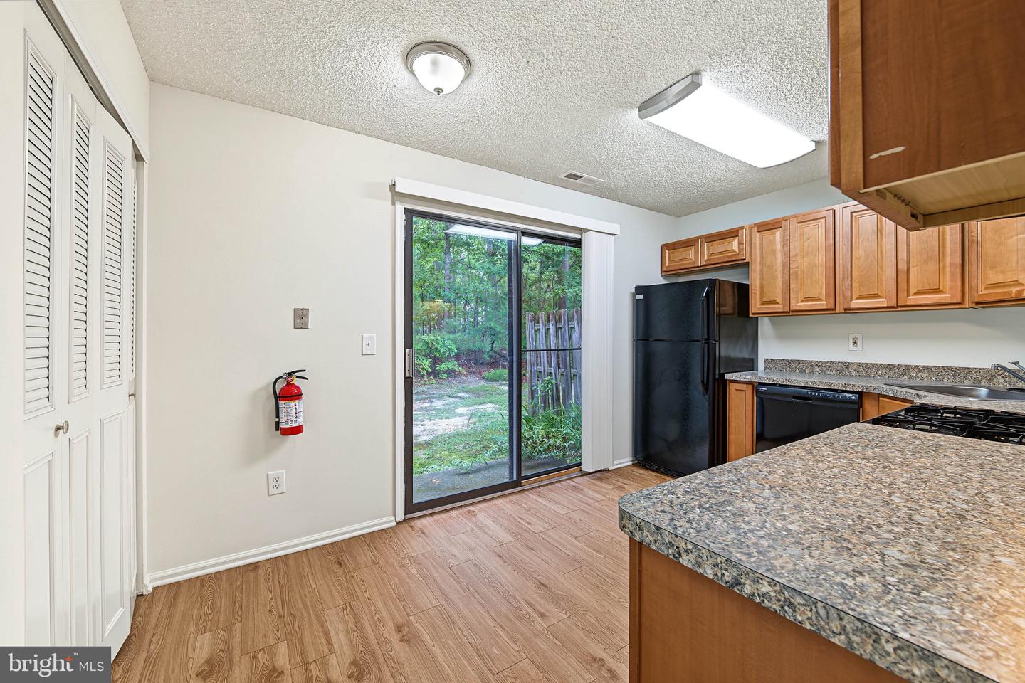 23 Greenwich Dr Property Photo 7