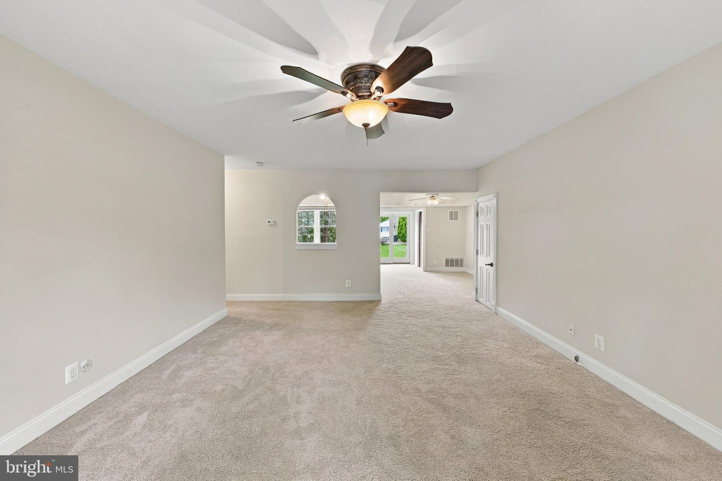 NJAC2026944 Property Photo 3