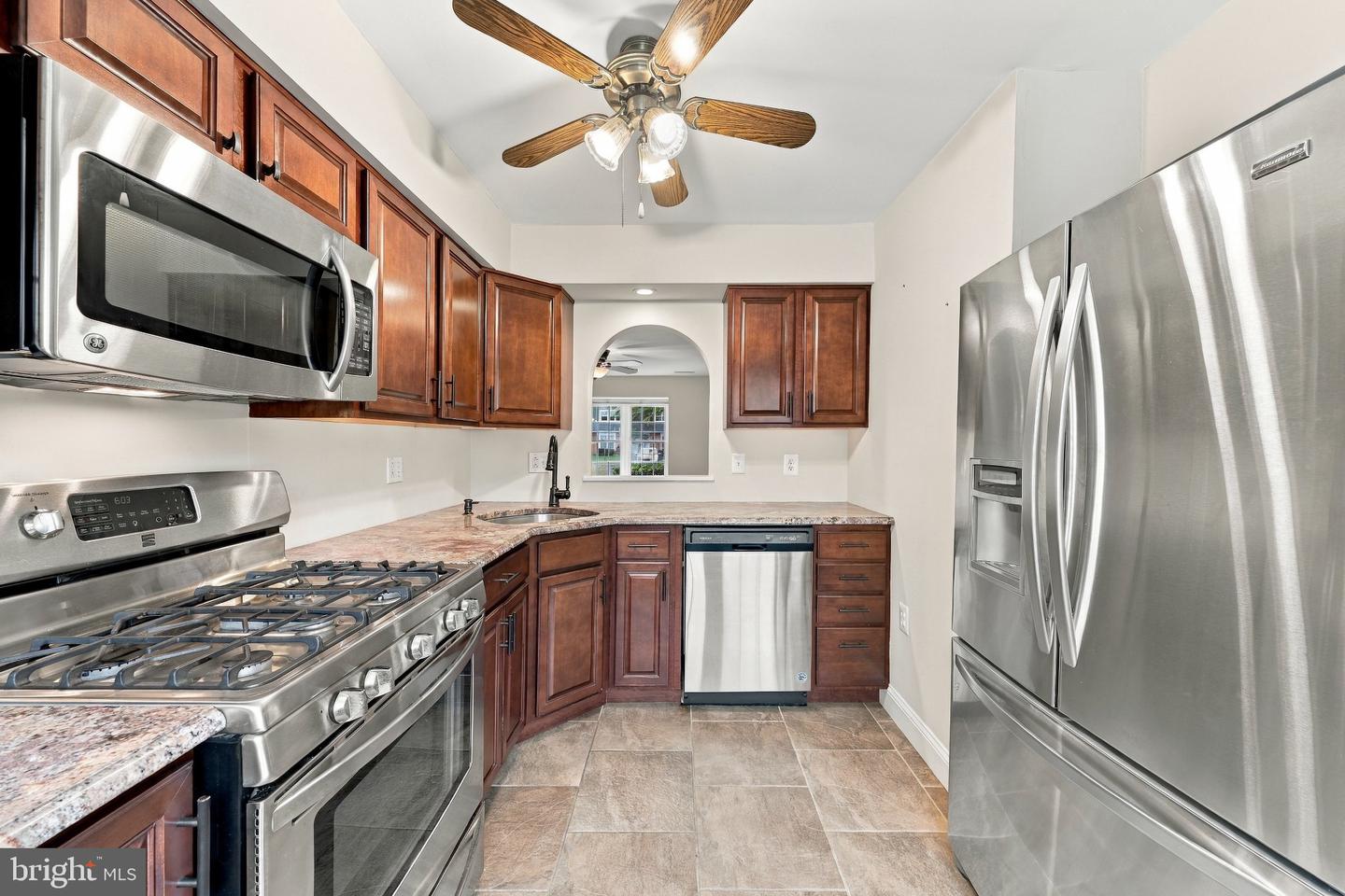 NJAC2026944 Property Photo 17