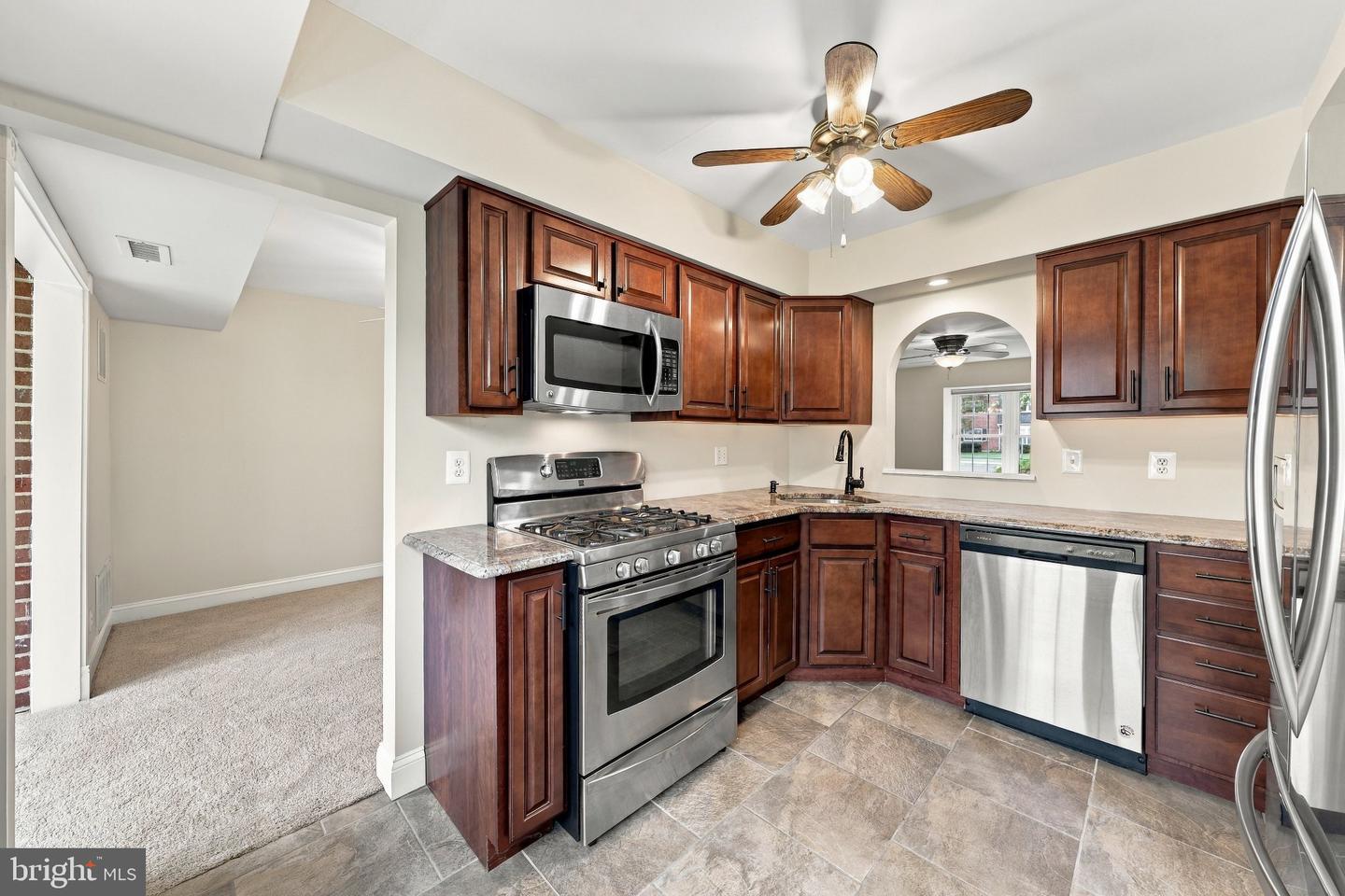 NJAC2026944 Property Photo 18