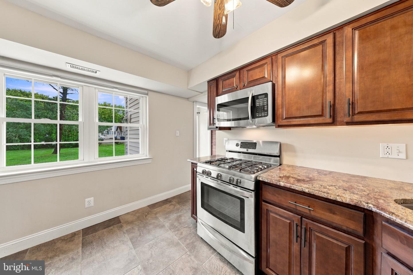 NJAC2026944 Property Photo 20