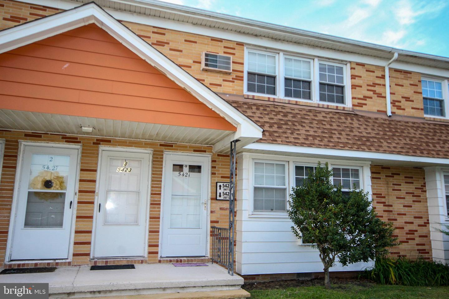 5423 Suffolk Ct Property Photo 1