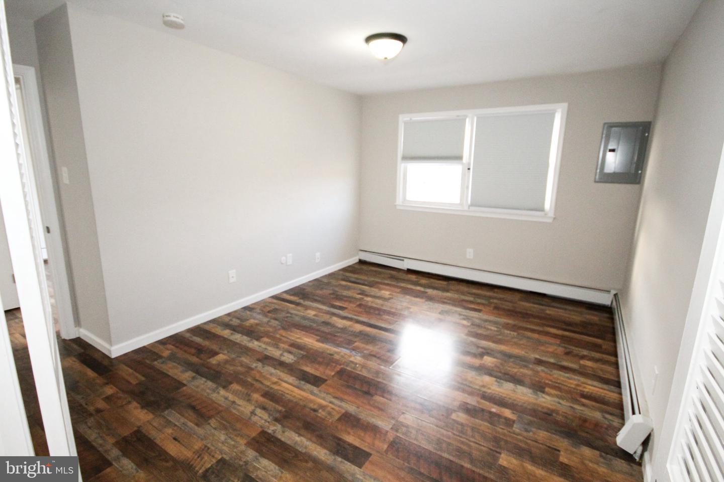 5423 Suffolk Ct Property Photo 17