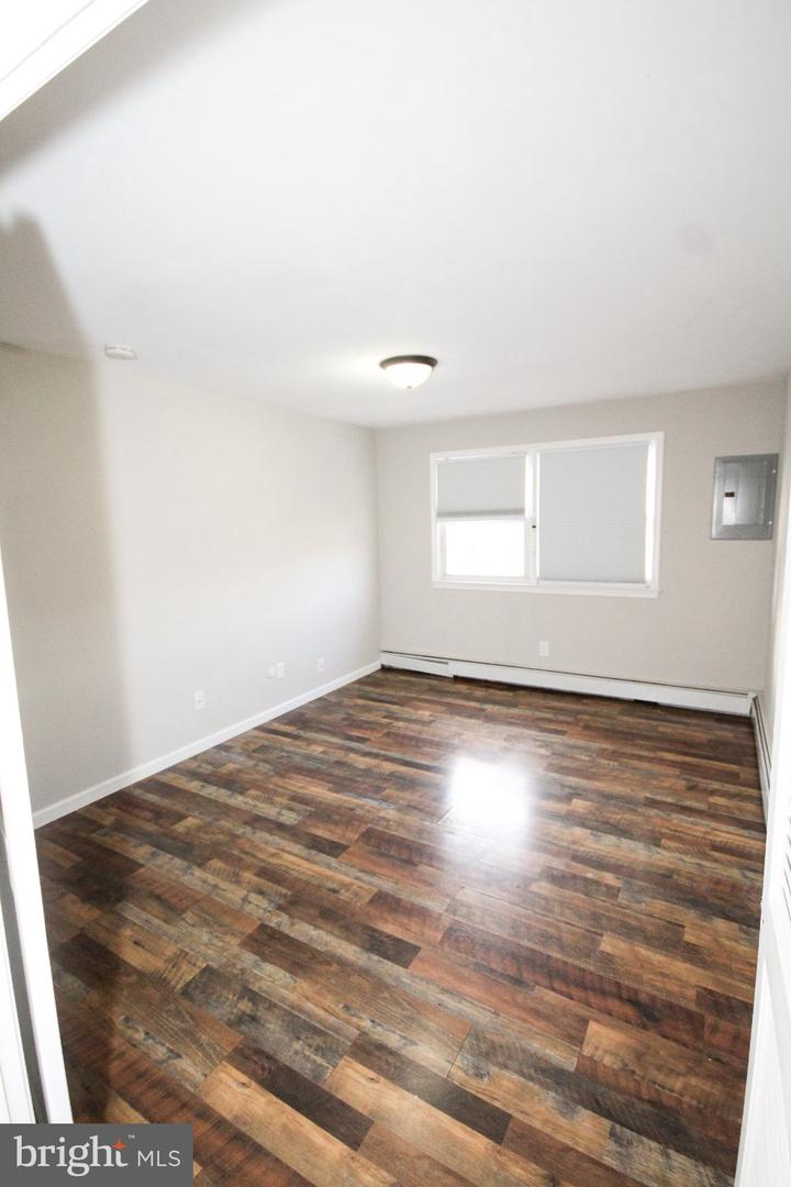 5423 Suffolk Ct Property Photo 18