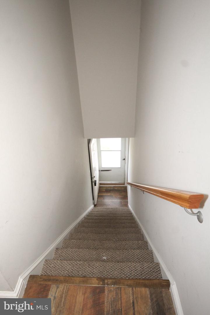 5423 Suffolk Ct Property Photo 26