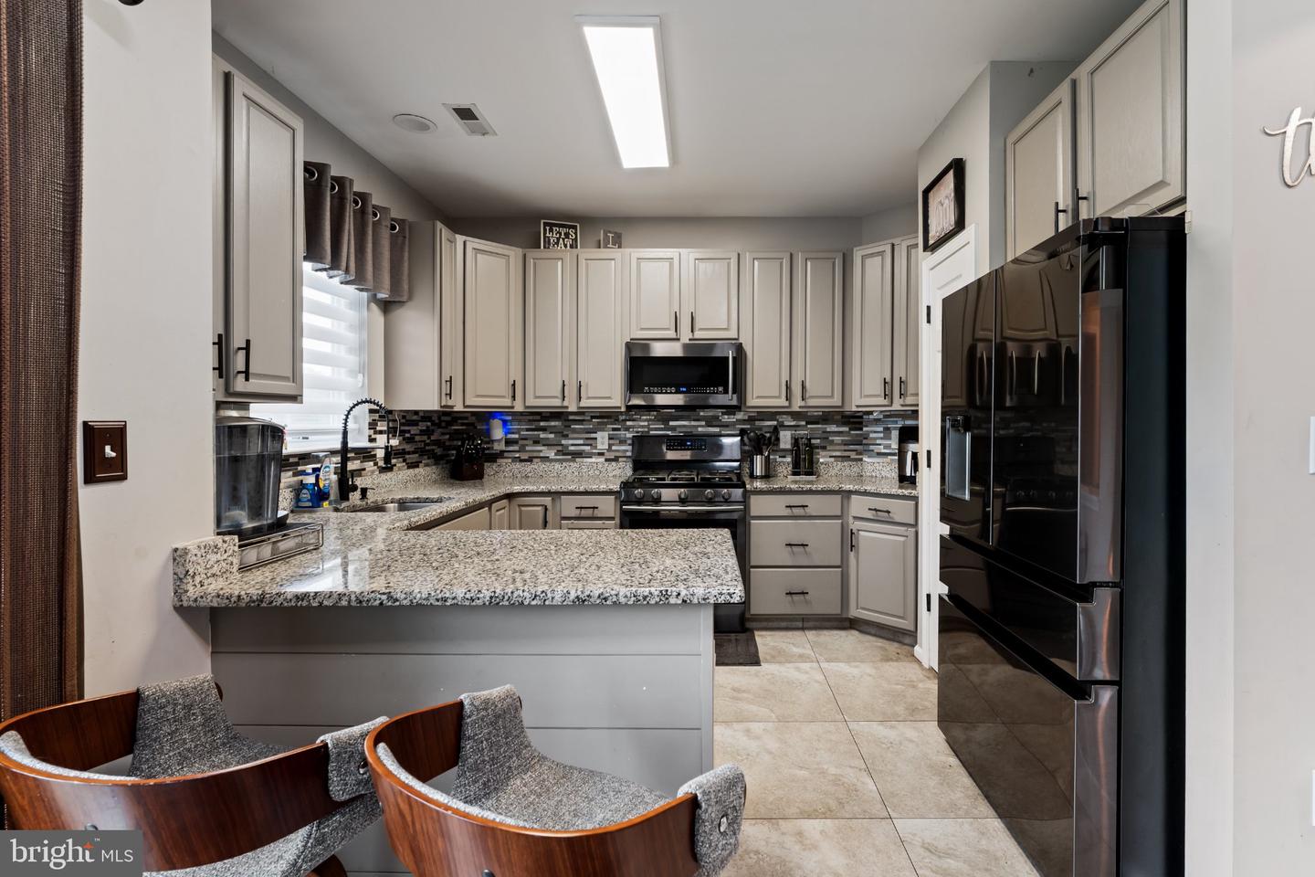 30 W Delray Ln W Property Photo 13