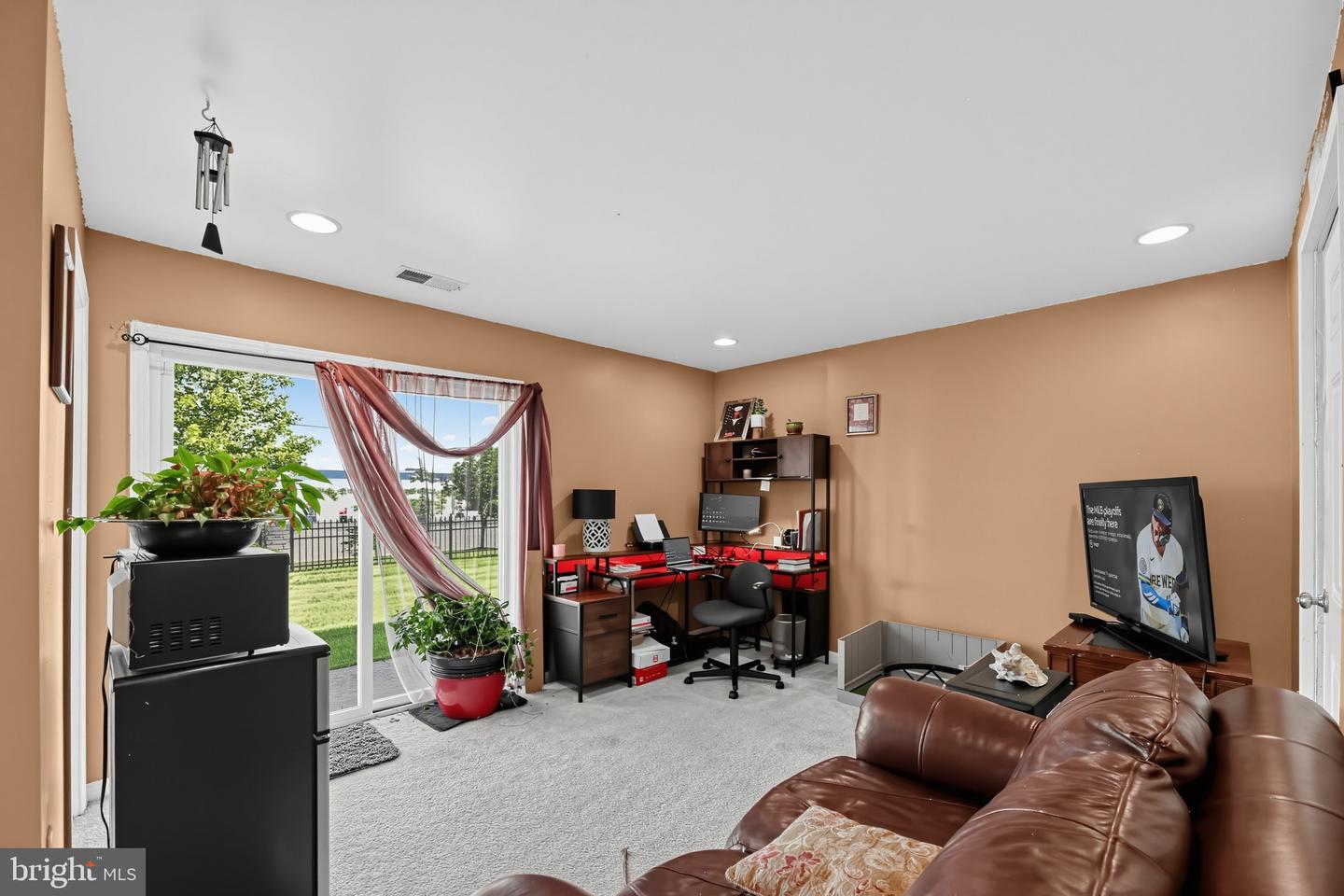 160 Dunlin Ln Property Photo 8