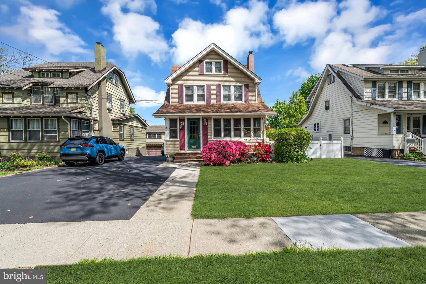 1281 LONGFELLOW AVE