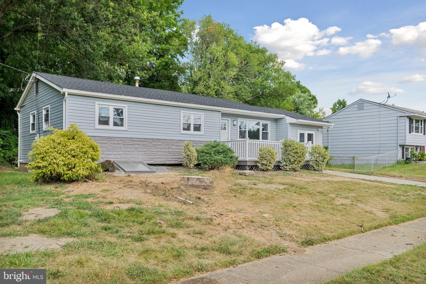 501 Bloomfield Dr Property Photo 3
