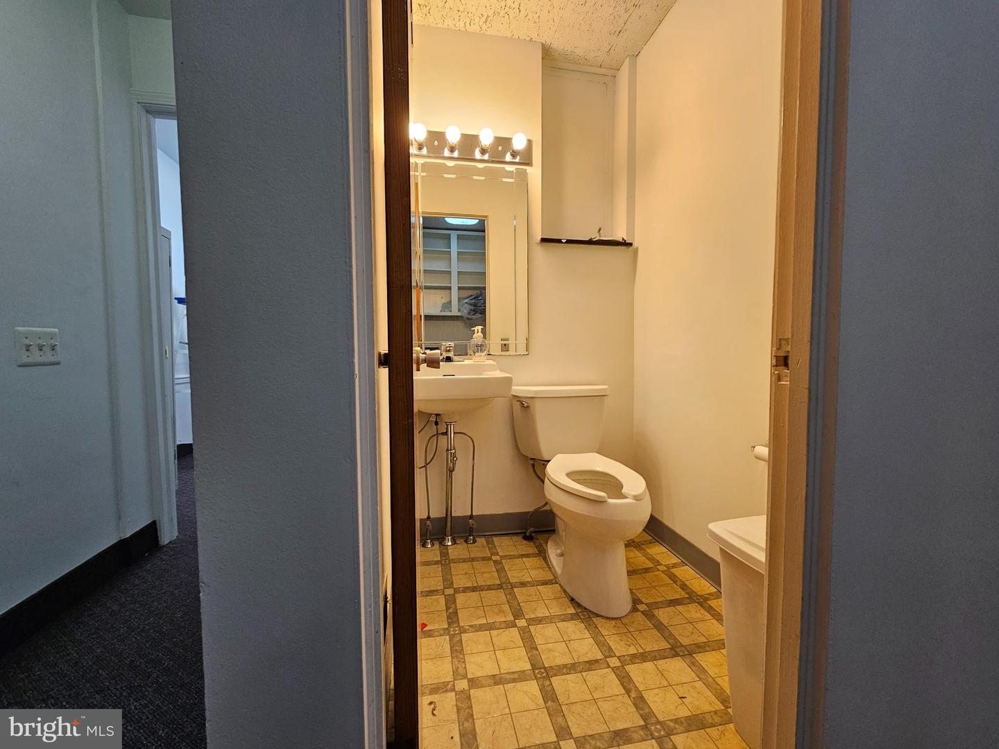 666 Madison Ave Property Photo 15