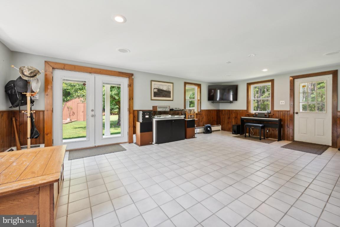 3 Canal St Property Photo 16