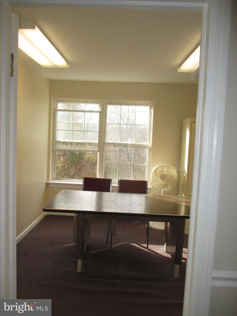 2002 Burlington-mt. Holly Rd Property Photo 9