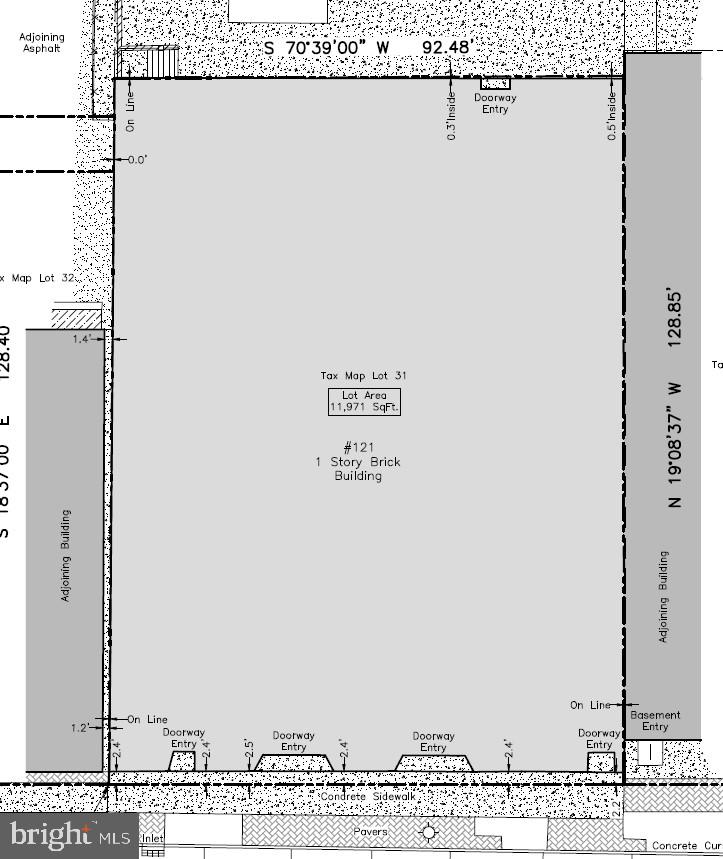 121 W Main St Property Photo 6