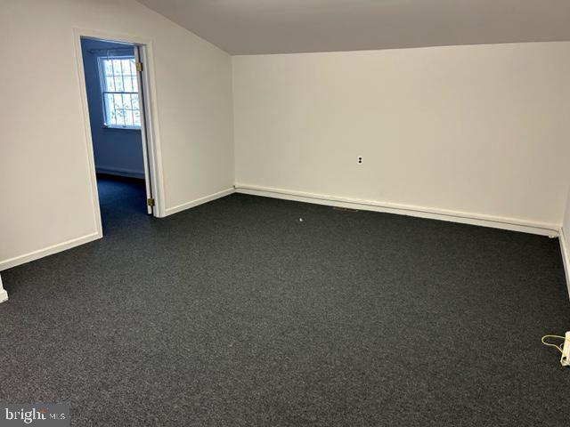 99 Taunton Rd Property Photo 4