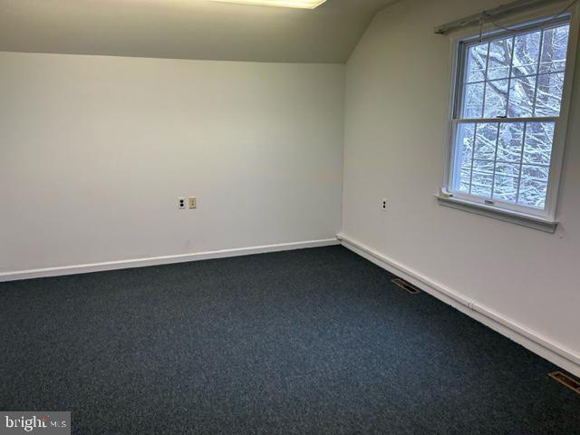 99 Taunton Rd Property Photo 5