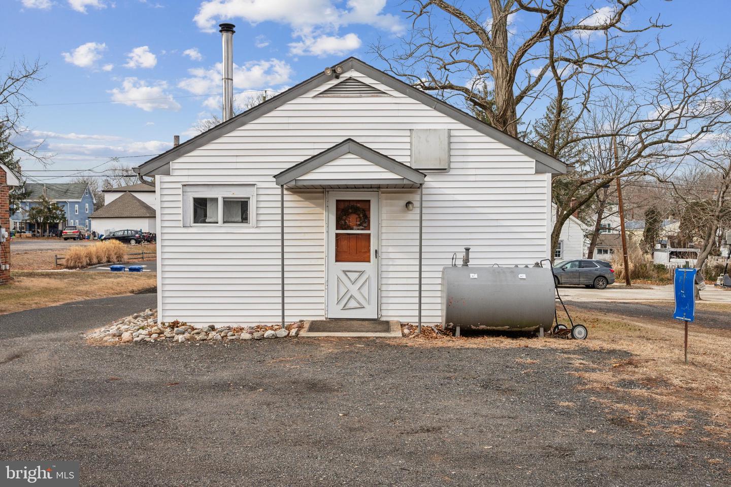 33 Plum Property Photo 12