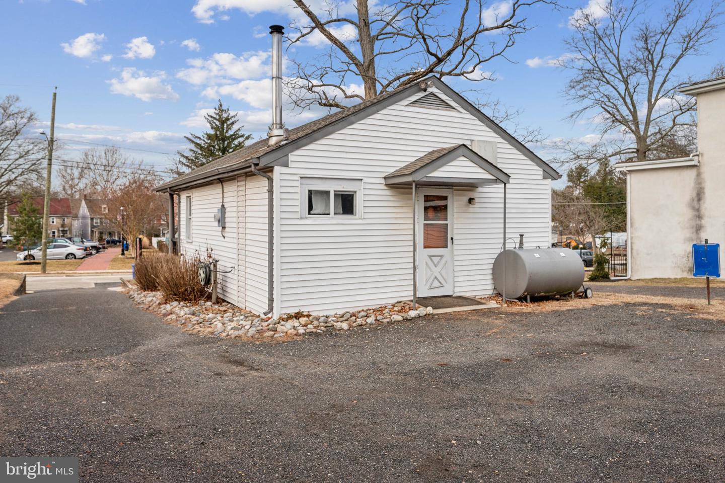 33 Plum Property Photo 23