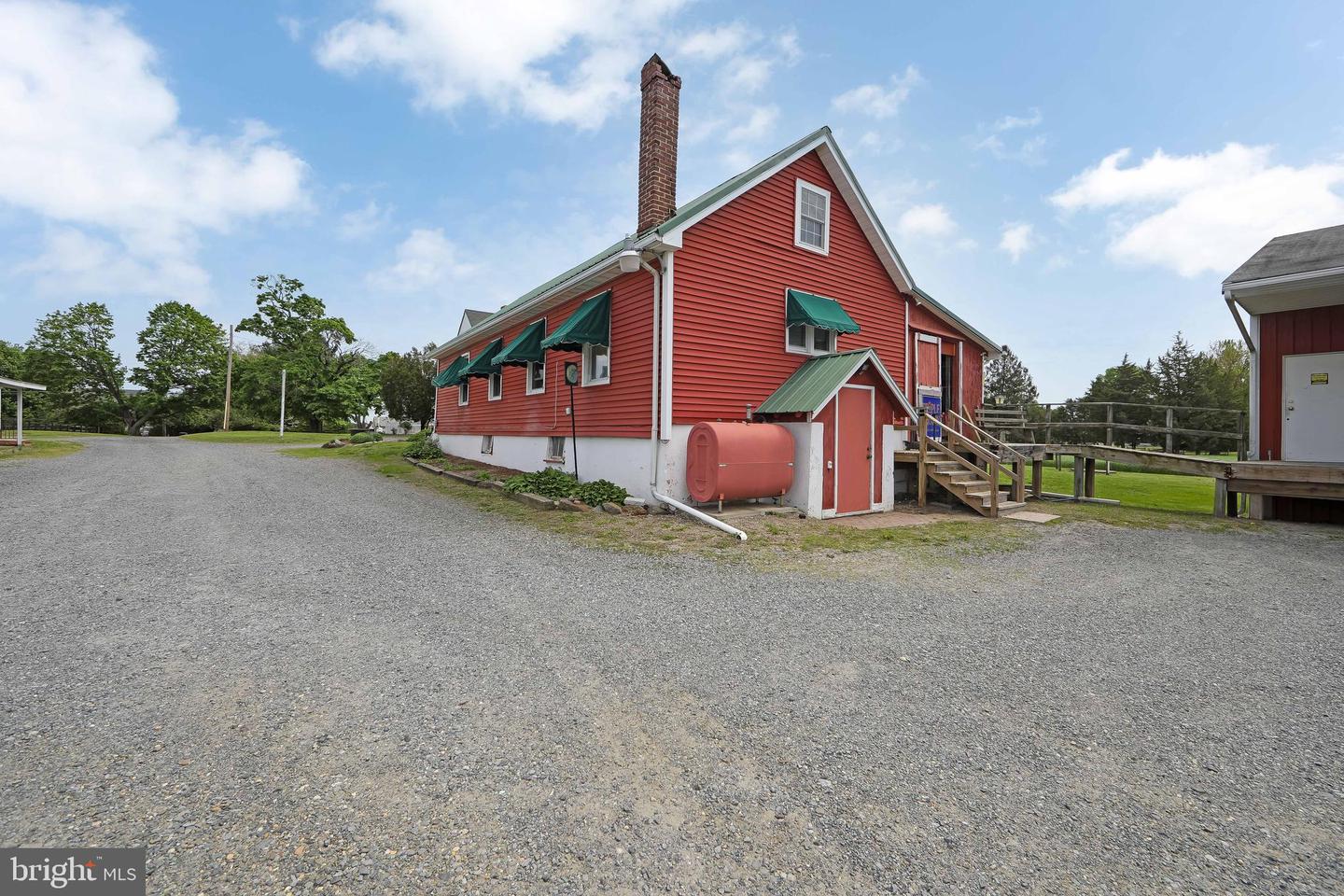 111 Newbolds Corner Rd Property Photo 18