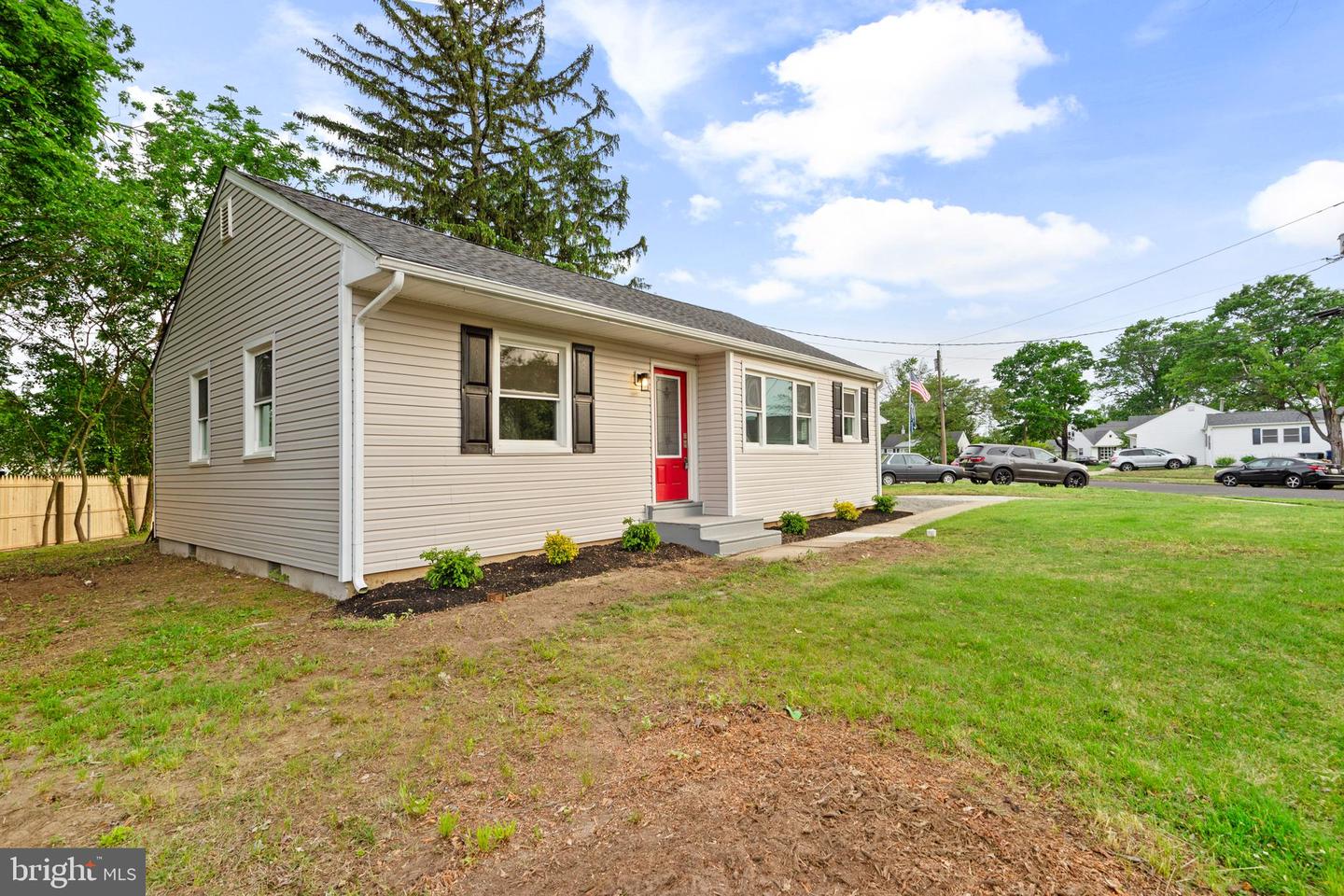 1 Gainor Ave Property Photo 1