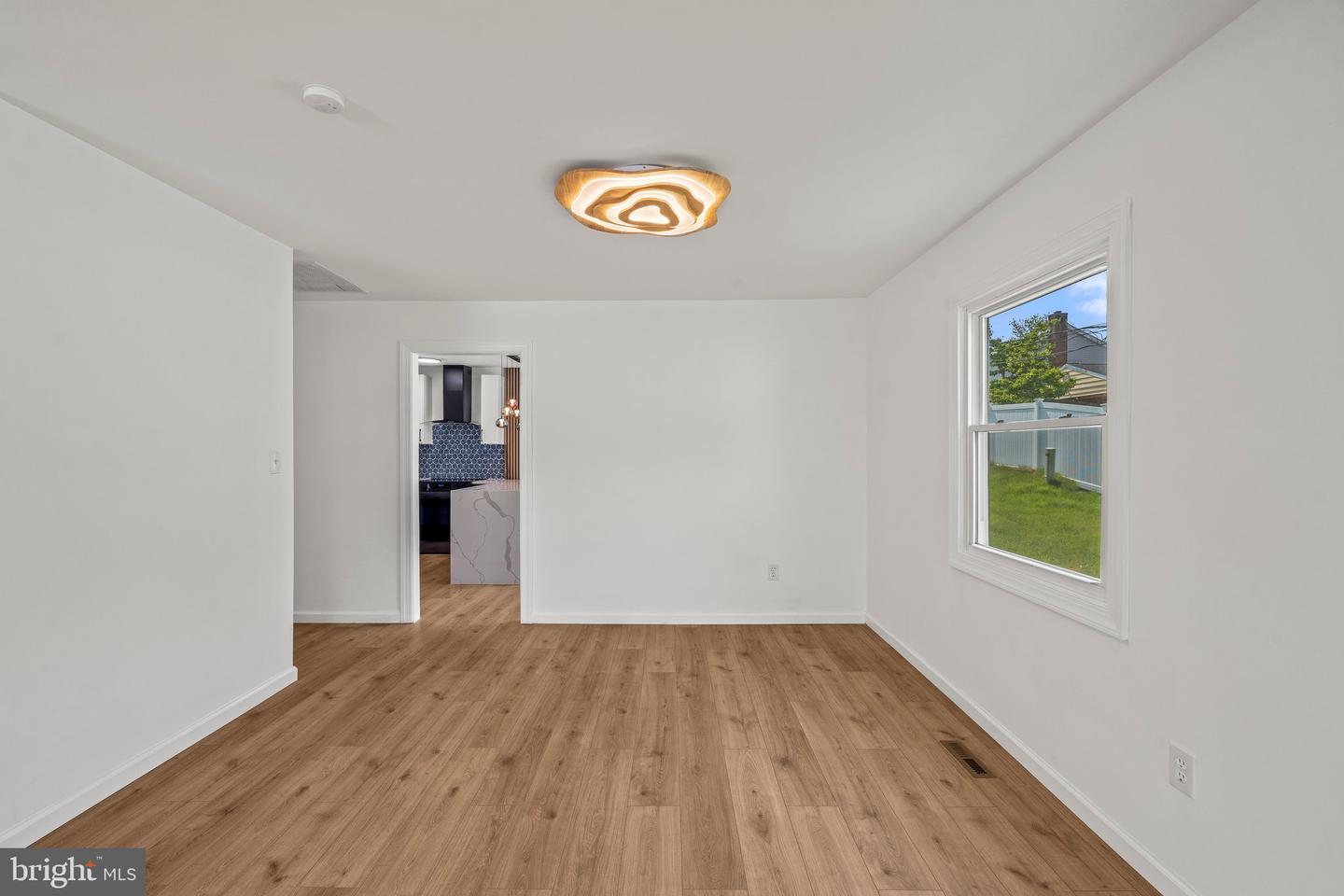 29 Hinsdale Ln Property Photo 9