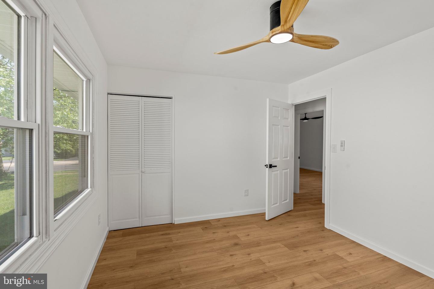 29 Hinsdale Ln Property Photo 20