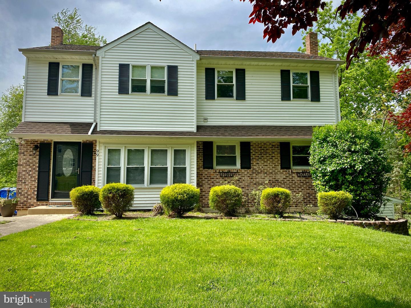 99 Ivy Ave Property Photo 1