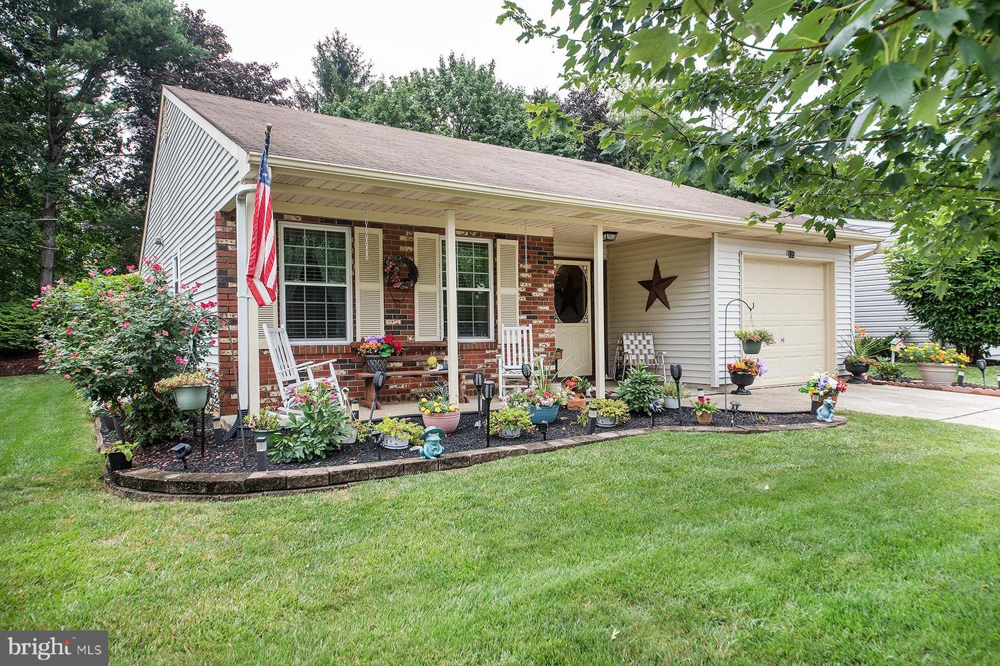 123 Chestnut Hill Ln Property Photo 1