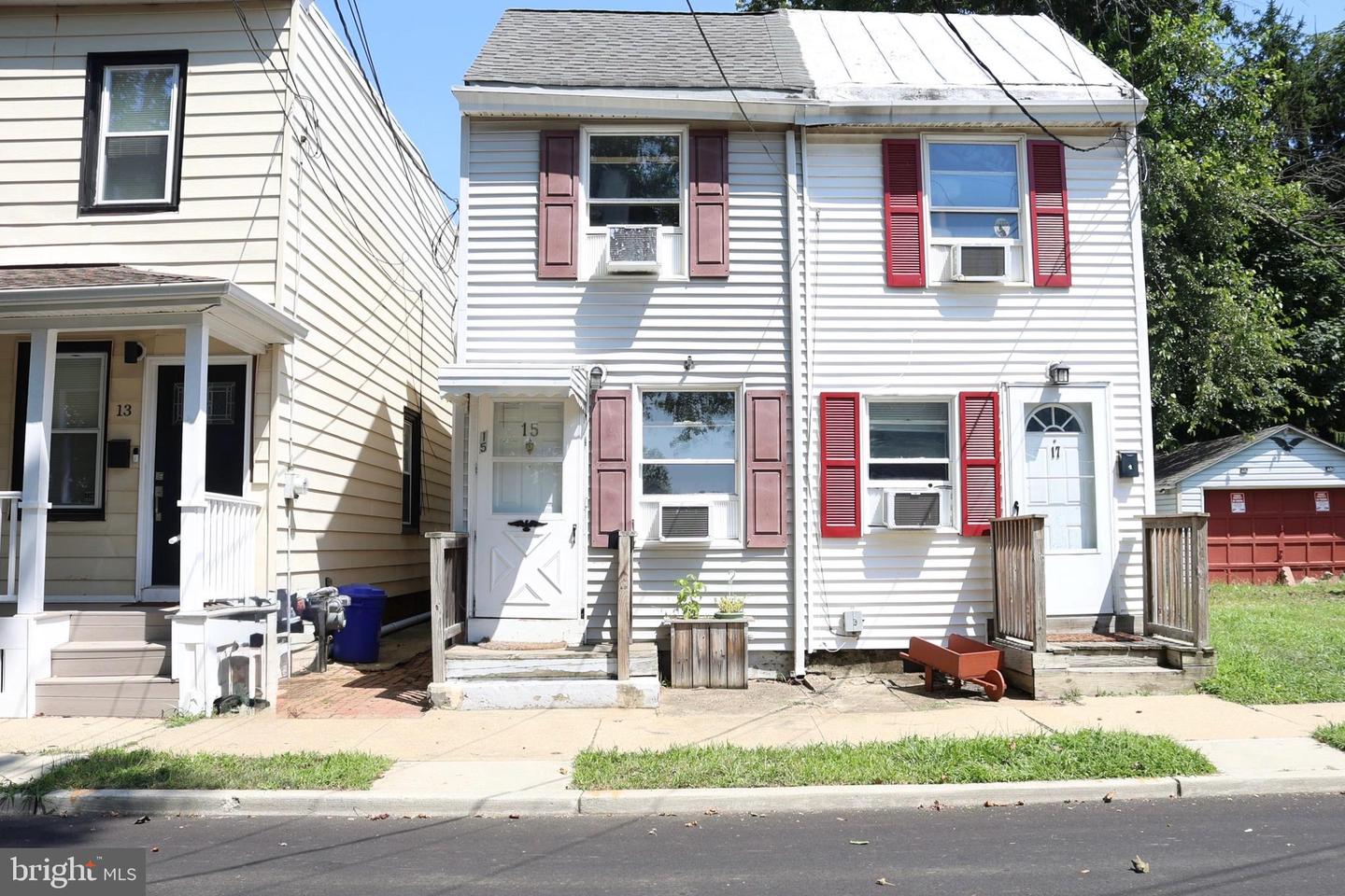 15 West St Property Photo 1