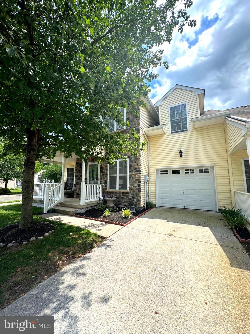 20 Wilson Way Property Photo 1