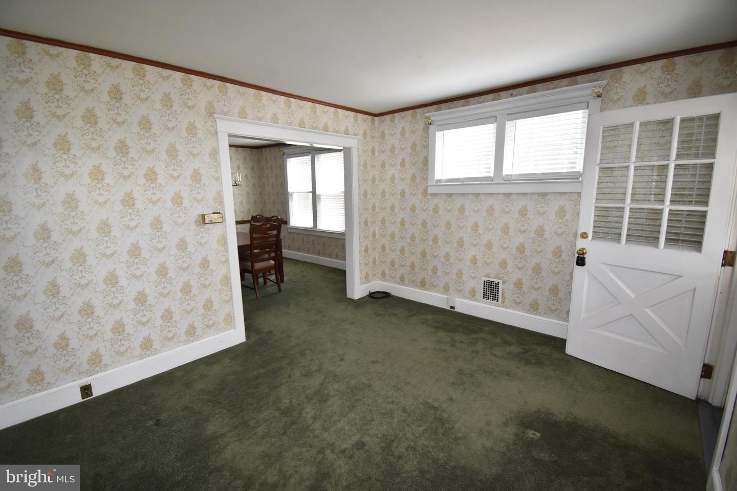 301 Conover St Property Photo 9