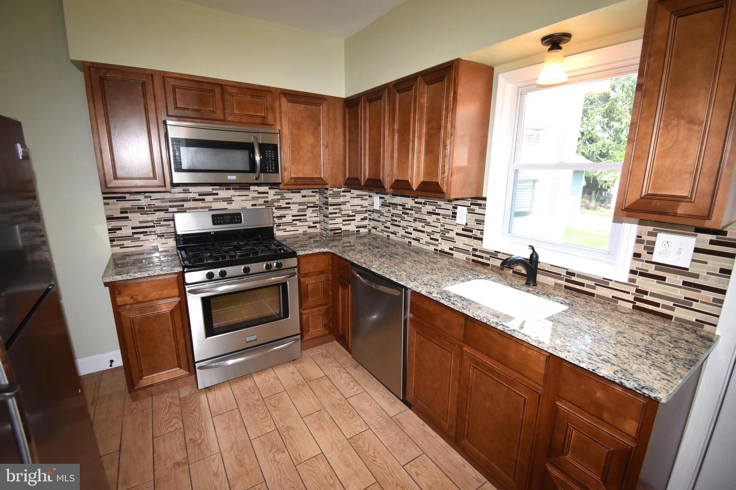 301 Conover St Property Photo 12