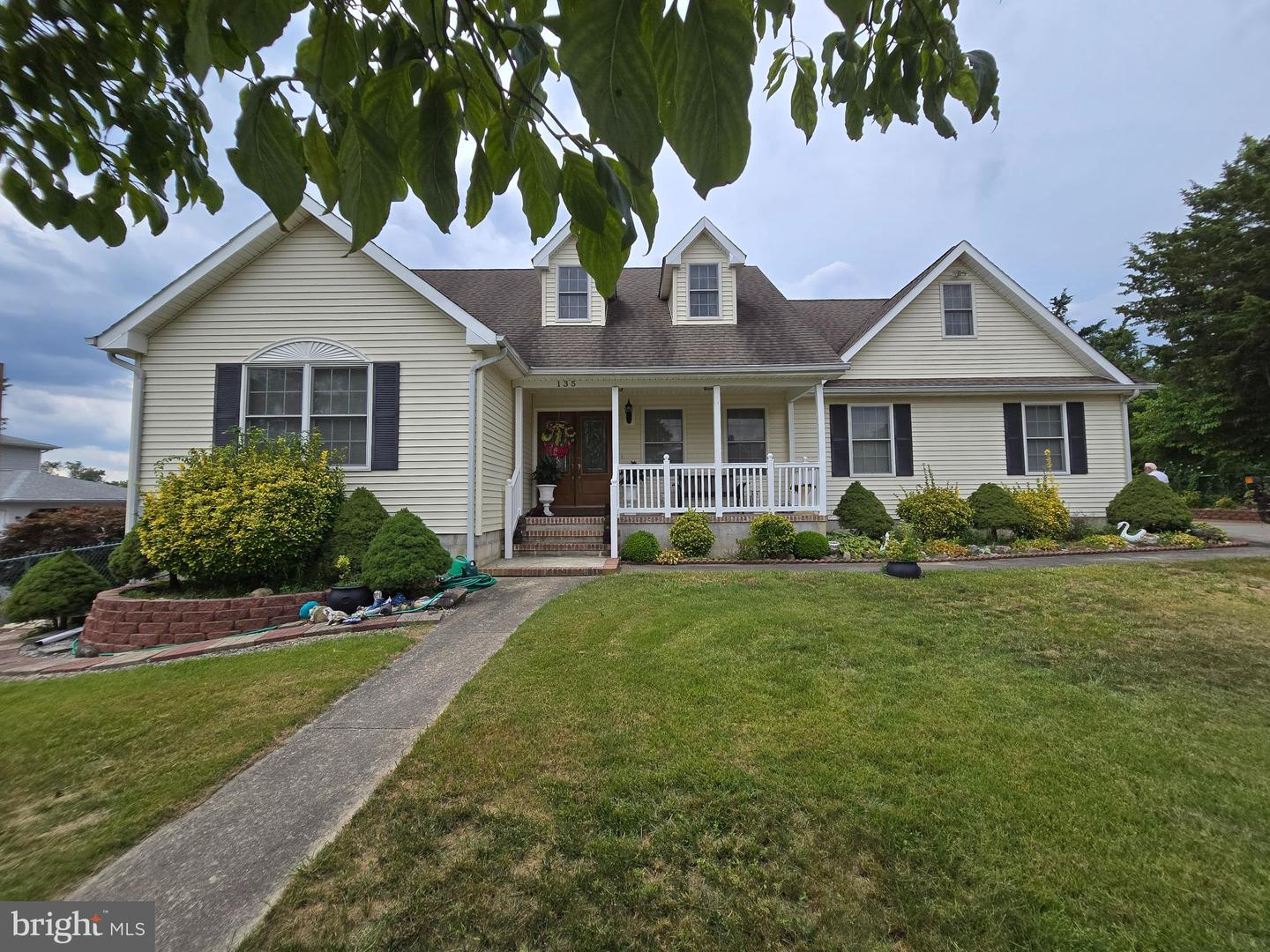 135 Trenton Rd Property Photo 1