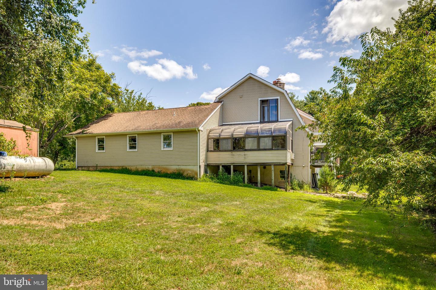 36 White Pine Rd Property Photo 4