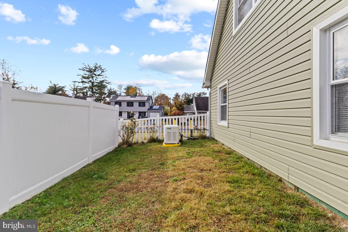 74 Beaverdale Ln Property Photo 9