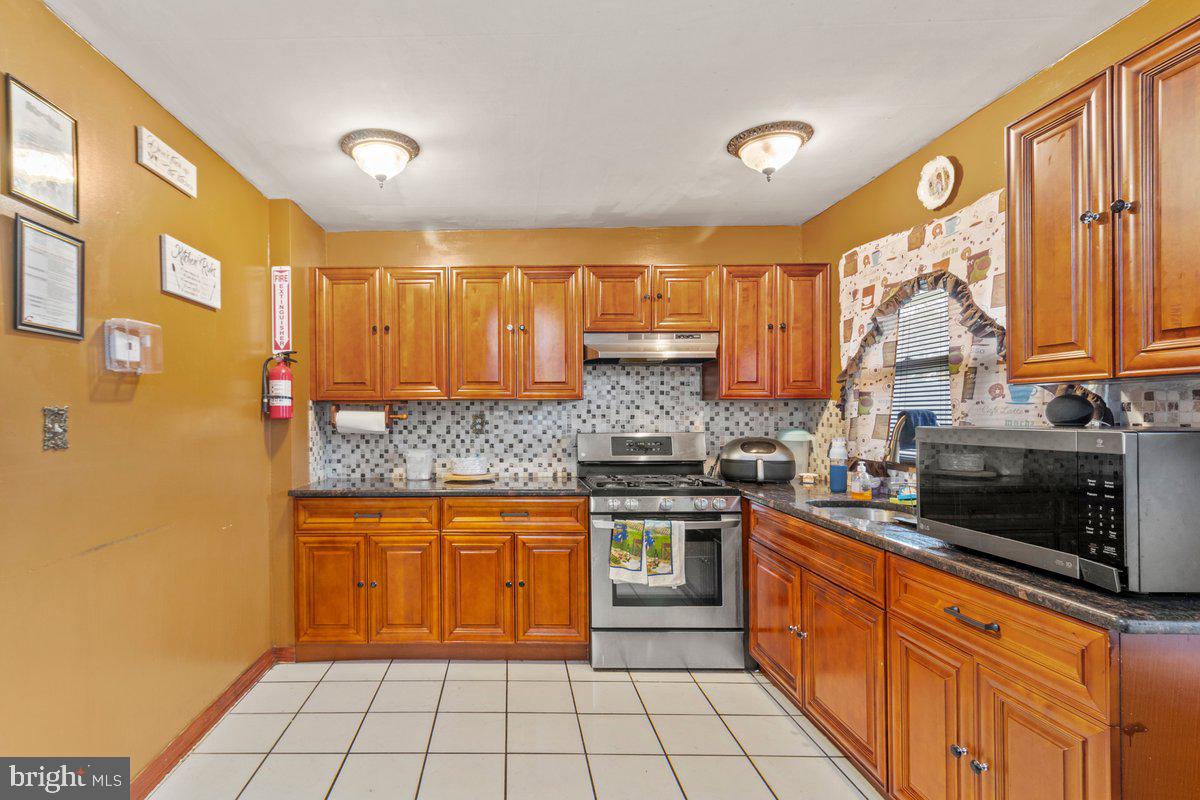 74 Beaverdale Ln Property Photo 11
