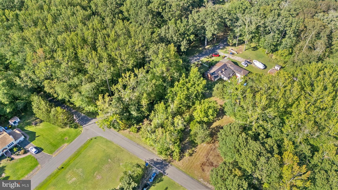 8 W Raymond Ave Property Photo 5
