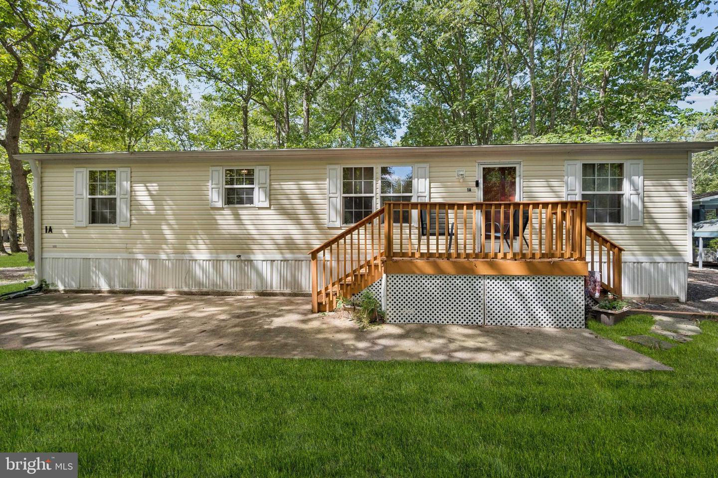 1a Oakview Dr Property Photo 1