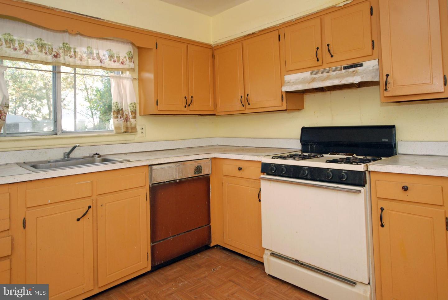 11 Wellington Pl Property Photo 11