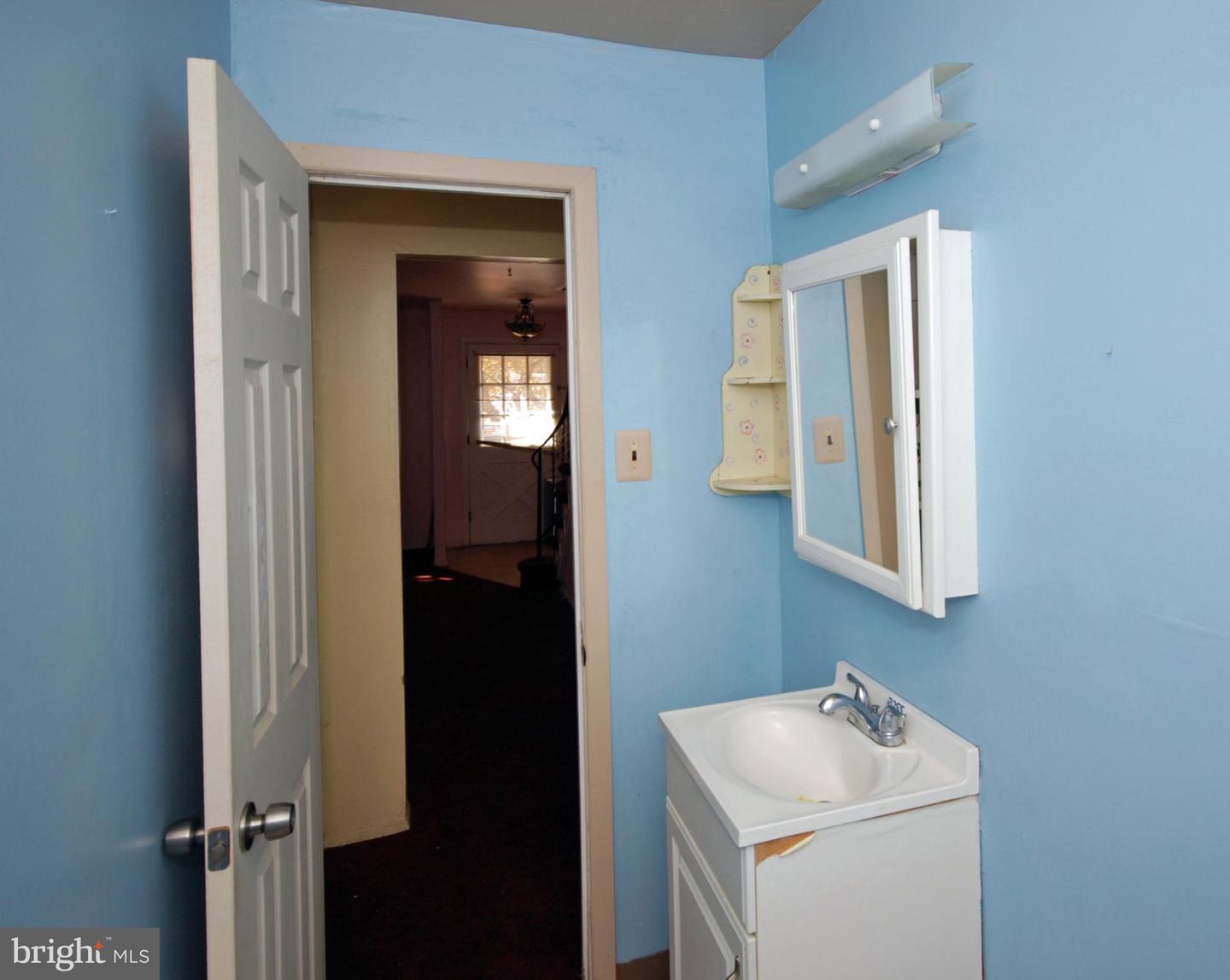 11 Wellington Pl Property Photo 13