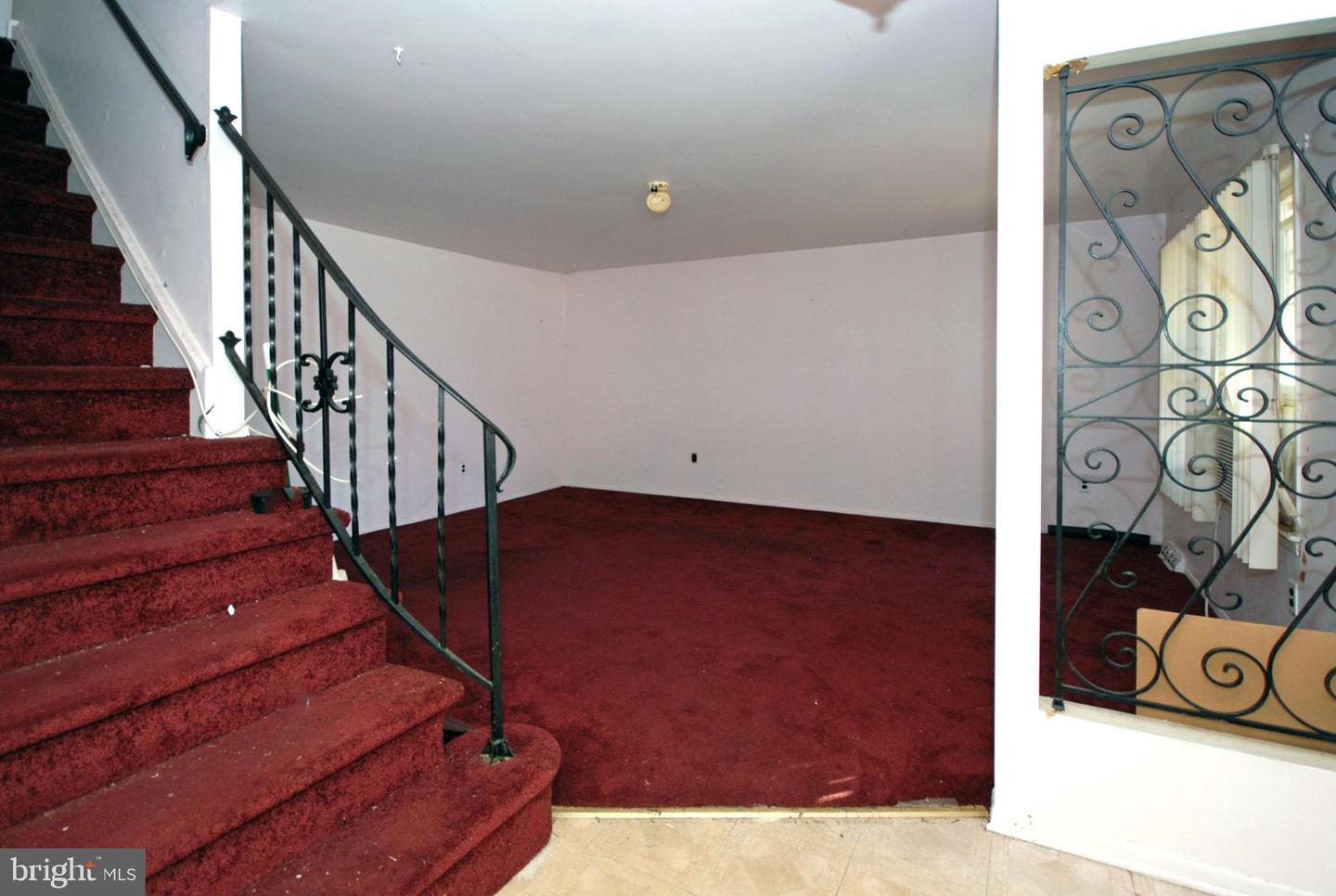 11 Wellington Pl Property Photo 15