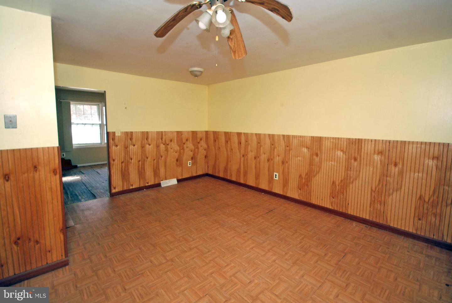 11 Wellington Pl Property Photo 16