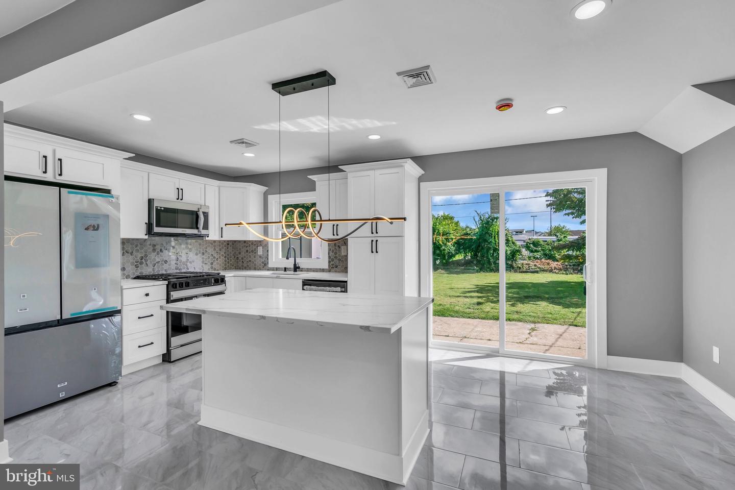 14 Melbourne Ln Property Photo 11